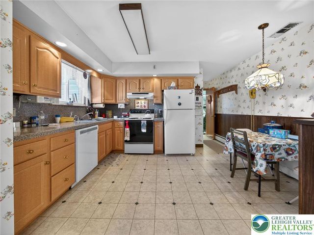 481 Forrest Avenue, Bethlehem City, PA 18017