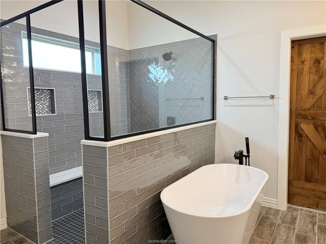 4205 Skylar Drive, College Station, TX 77845