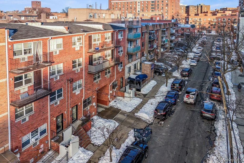 13911 34th Avenue, Flushing, NY 11354