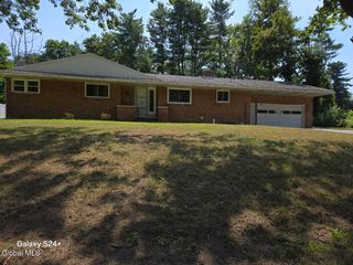265 Consaul Road, Colonie, NY 12205