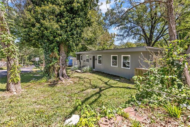 5807 NE Gunn Street, Kansas City, MO 64119