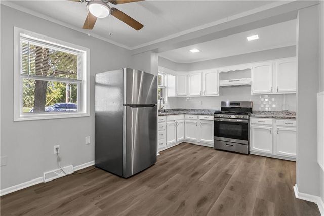 5807 NE Gunn Street, Kansas City, MO 64119