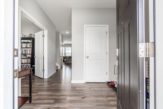 107 Mahogany Drive, Lewis Center, OH 43035