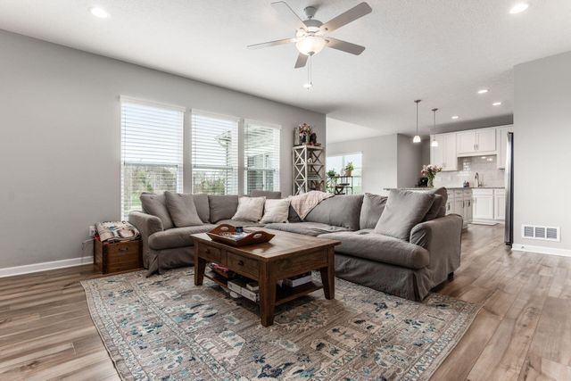 107 Mahogany Drive, Lewis Center, OH 43035
