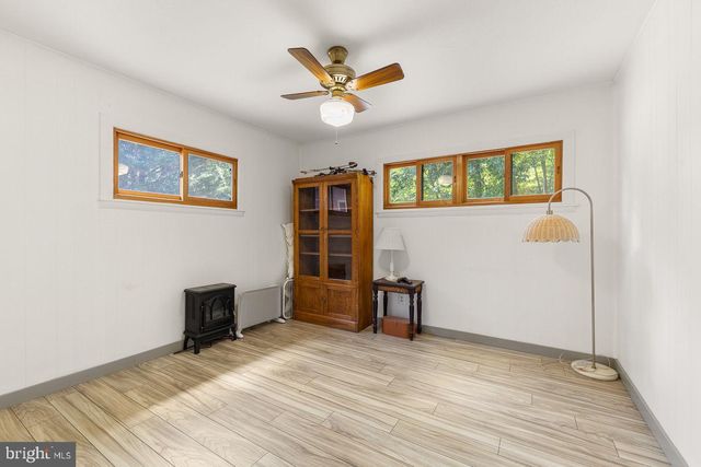 274 THREE OAKS DR, Gore, VA 22637