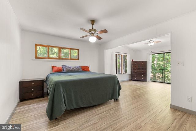 274 THREE OAKS DR, Gore, VA 22637