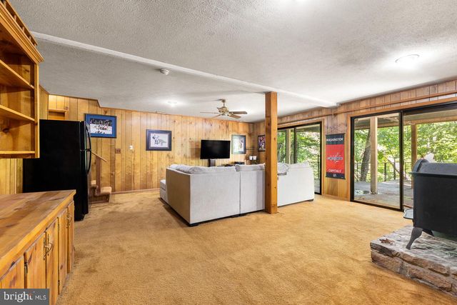 274 THREE OAKS DR, Gore, VA 22637