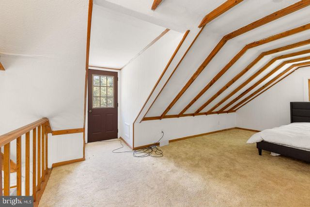 274 THREE OAKS DR, Gore, VA 22637