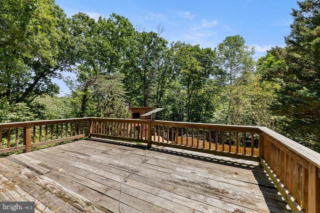 274 THREE OAKS DR, Gore, VA 22637