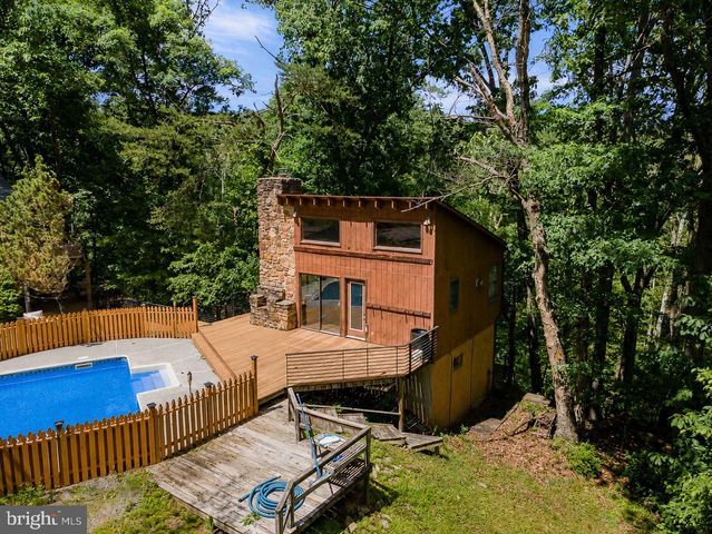 274 THREE OAKS DR, Gore, VA 22637