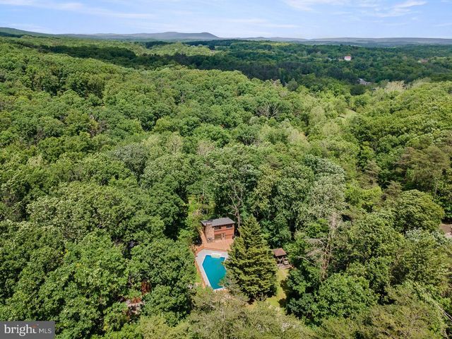 274 THREE OAKS DR, Gore, VA 22637