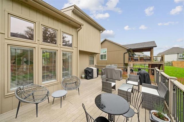 7418 N Sycamore Avenue, Kansas City, MO 64158
