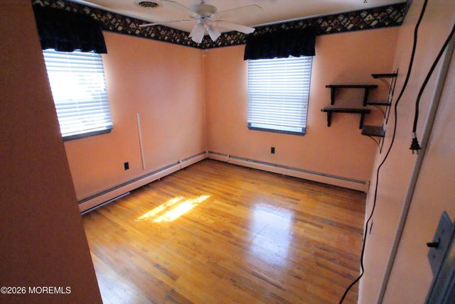 11 Spruce Drive, Little Egg Harbor, NJ 08087