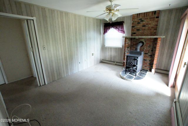 11 Spruce Drive, Little Egg Harbor, NJ 08087