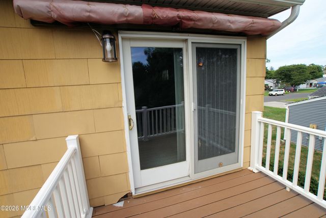 11 Spruce Drive, Little Egg Harbor, NJ 08087