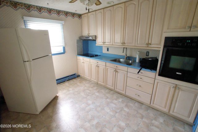 11 Spruce Drive, Little Egg Harbor, NJ 08087