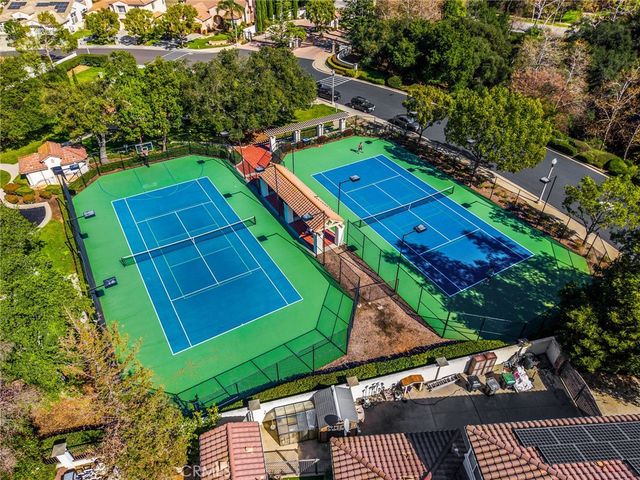 5722 Glen Oaks, La Verne, CA 91750