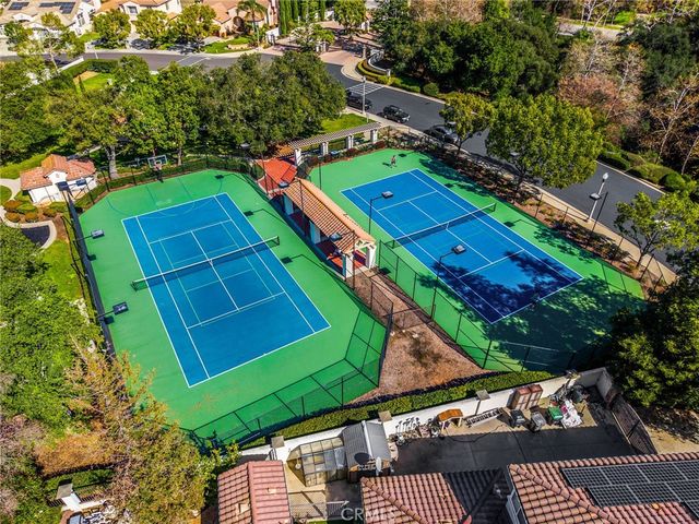 5722 Glen Oaks, La Verne, CA 91750