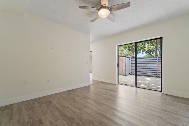630 6th Terrace, Palm Beach Gardens, FL 33418