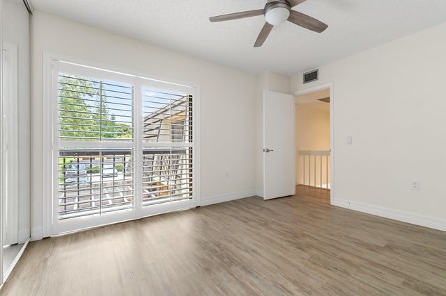 630 6th Terrace, Palm Beach Gardens, FL 33418