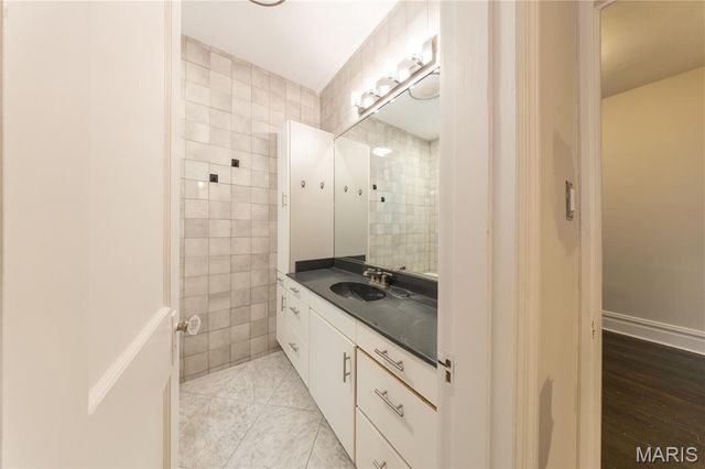 6114 Waterman Boulevard, St Louis, MO 63112