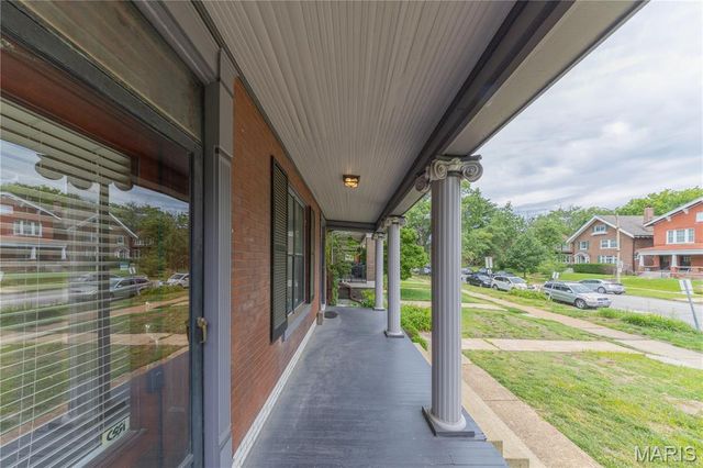 6114 Waterman Boulevard, St Louis, MO 63112