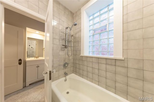 6114 Waterman Boulevard, St Louis, MO 63112