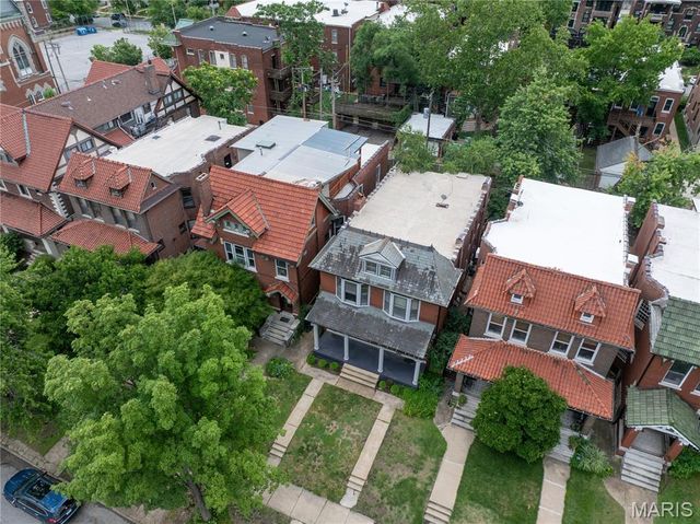 6114 Waterman Boulevard, St Louis, MO 63112