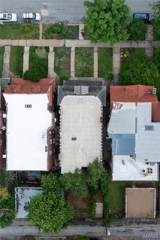 6114 Waterman Boulevard, St Louis, MO 63112