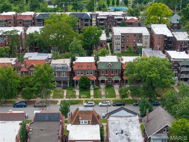 6114 Waterman Boulevard, St Louis, MO 63112
