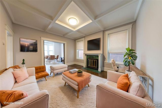 6114 Waterman Boulevard, St Louis, MO 63112