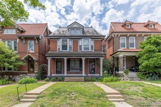 6114 Waterman Boulevard, St Louis, MO 63112