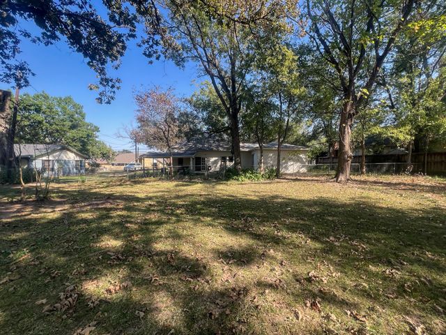 625 S Buffalo Street, Canton, TX 75103