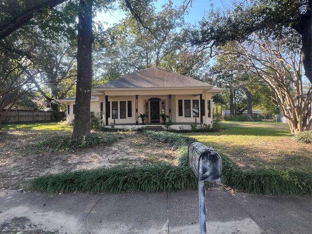 625 S Buffalo Street, Canton, TX 75103