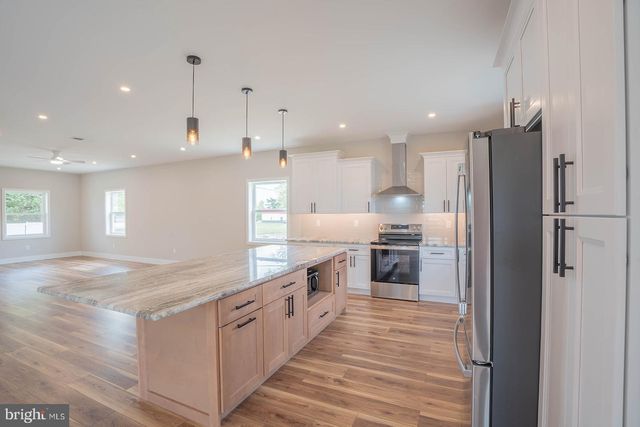 4159 LINDEN AVE, Feasterville-trevose, PA 19053
