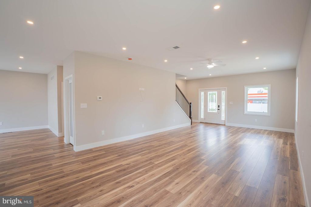 4159 LINDEN AVE, FEASTERVILLE-TREVOSE, PA 19053 — photo 4
