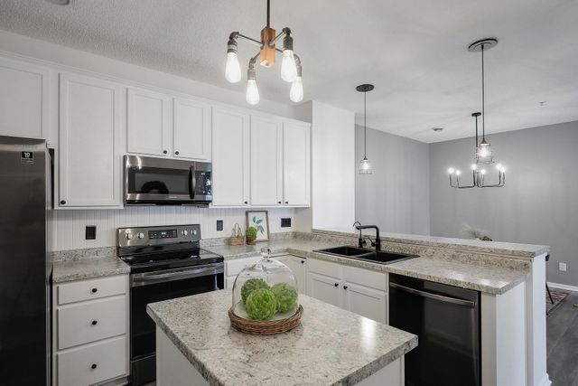 4853 Bisset Lane, Inver Grove Heights, MN 55076