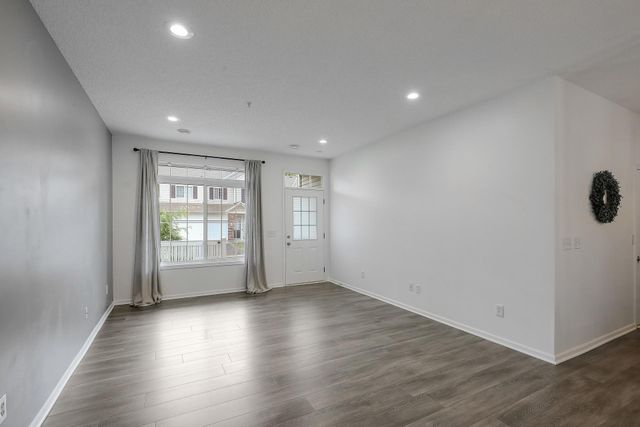 4853 Bisset Lane, Inver Grove Heights, MN 55076