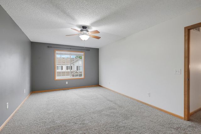 4853 Bisset Lane, Inver Grove Heights, MN 55076