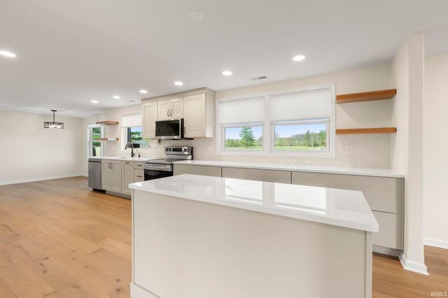 11136 N 200 W, Ossian, IN 46777