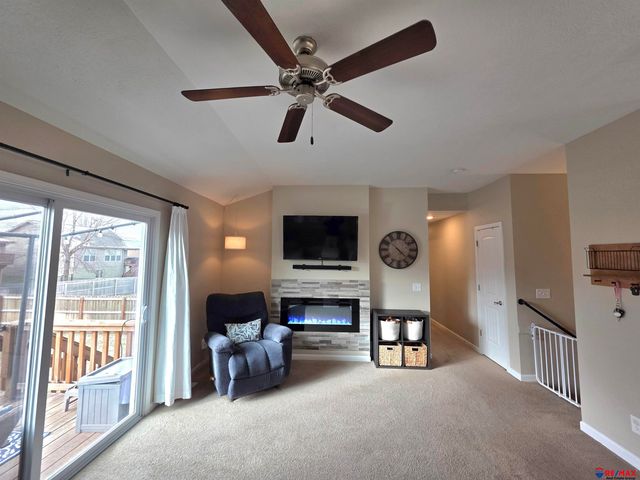 8303 King Street, Omaha, NE 68122