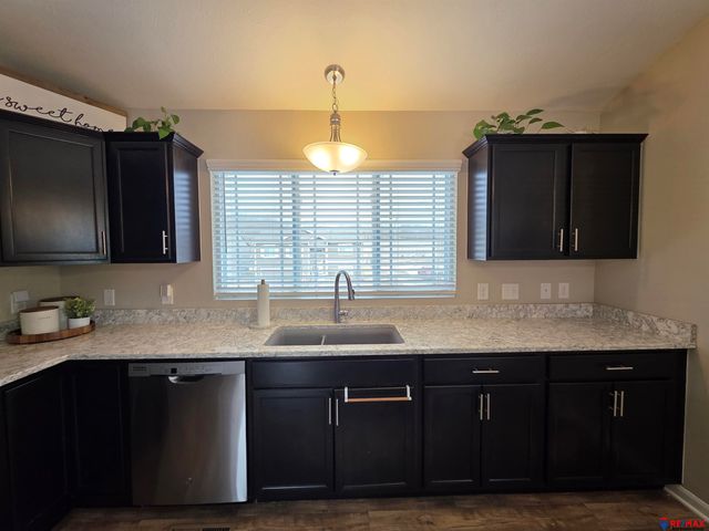 8303 King Street, Omaha, NE 68122