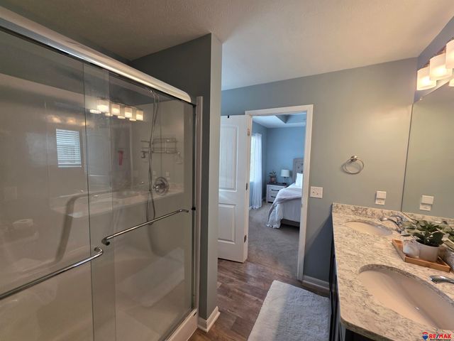 8303 King Street, Omaha, NE 68122