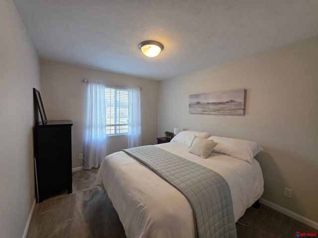 8303 King Street, Omaha, NE 68122