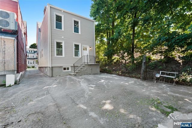 534 Morris Street, Orange, NJ 07050