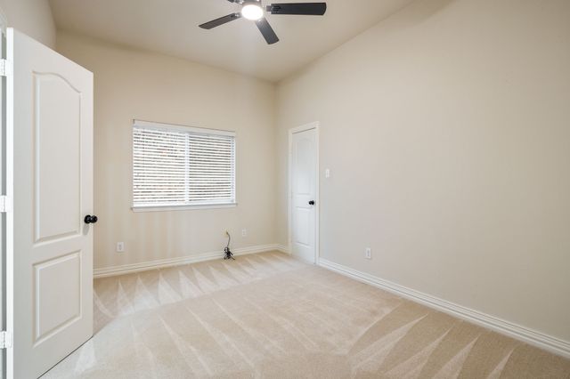 1806 E Branch Hollow Drive, Carrollton, TX 75007