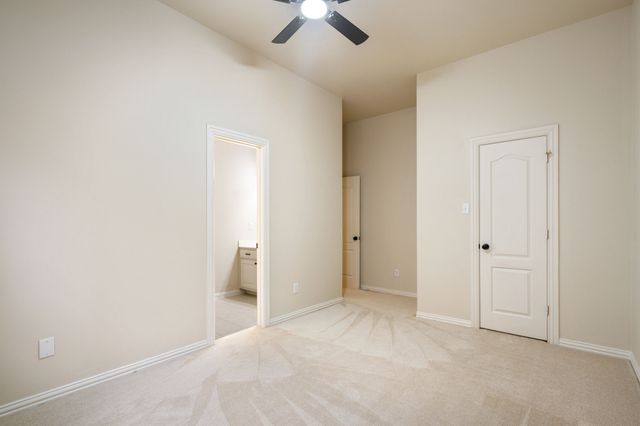 1806 E Branch Hollow Drive, Carrollton, TX 75007