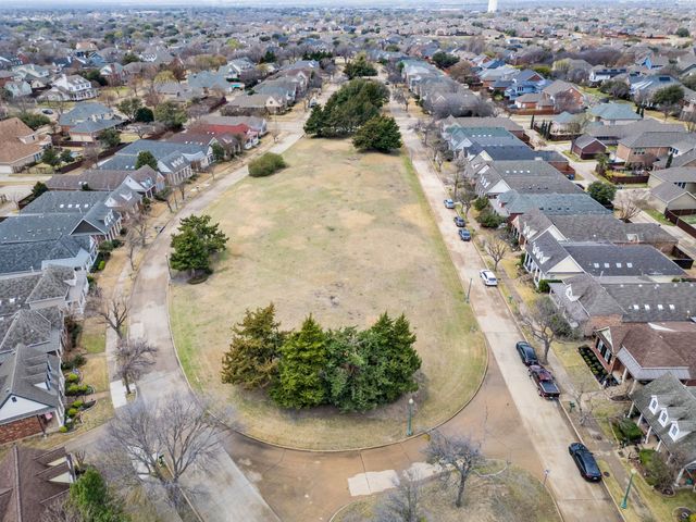 1806 E Branch Hollow Drive, Carrollton, TX 75007