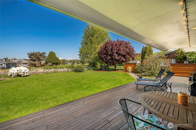 8105 Cowichan Road, Blaine, WA 98230