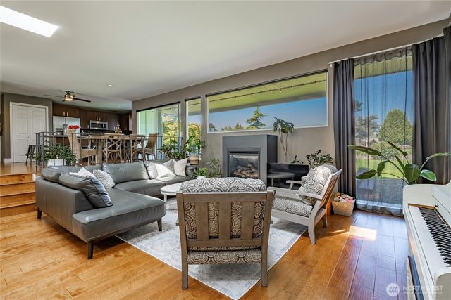 8105 Cowichan Road, Blaine, WA 98230